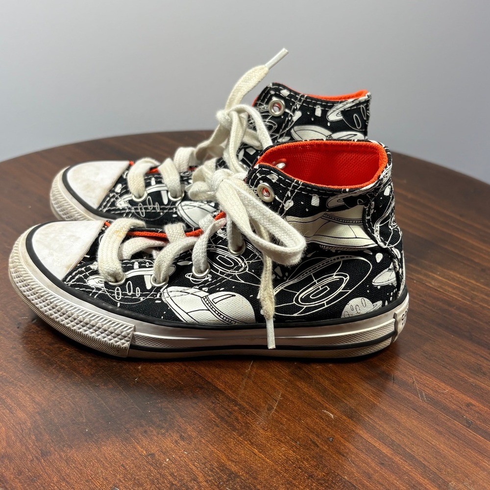 ConverseChuck Taylor All Star Canvas Shoes Kids Size 12 Black UFO Print High Top